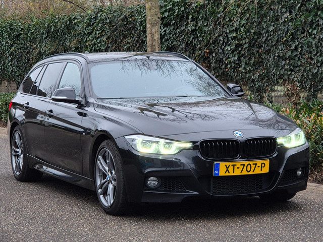 BMW 3 Serie touring F31 M Sport Apple CarPlay 6WB virtual dash Breedset NAP NL 318i M Sport Edition