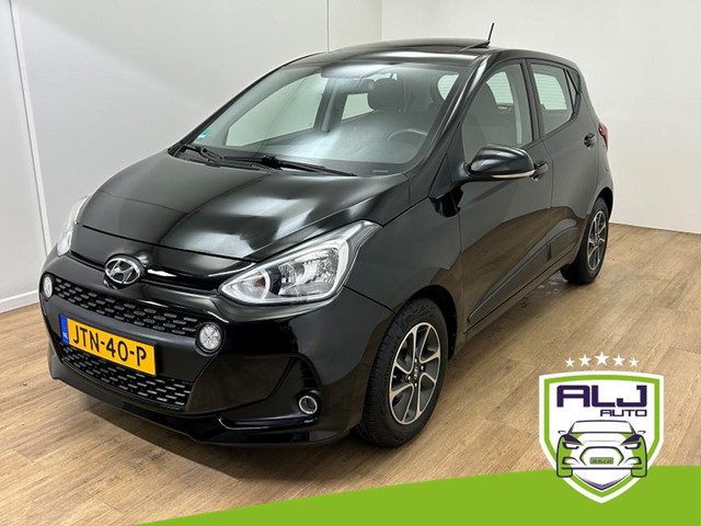 Hyundai i10 Occasion 1.2i | Zwart | Tweedehands Hyundai i10 | Airco | Stoelverwarming | Panoramadak