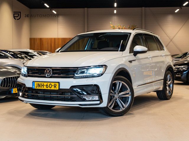 Volkswagen Tiguan 1.4 TSI R-Line, Led, Clima, Multistuur, Private Glas, 19" Velgen, Trekhaak 13P, PD