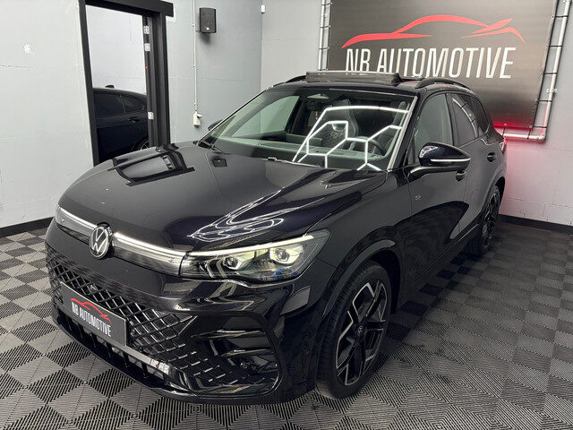 Volkswagen Tiguan 1.5 eTSI R-line Edition Pano