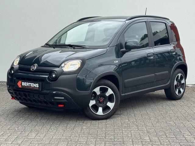 Fiat Panda 1.0 Hybrid RED Cross