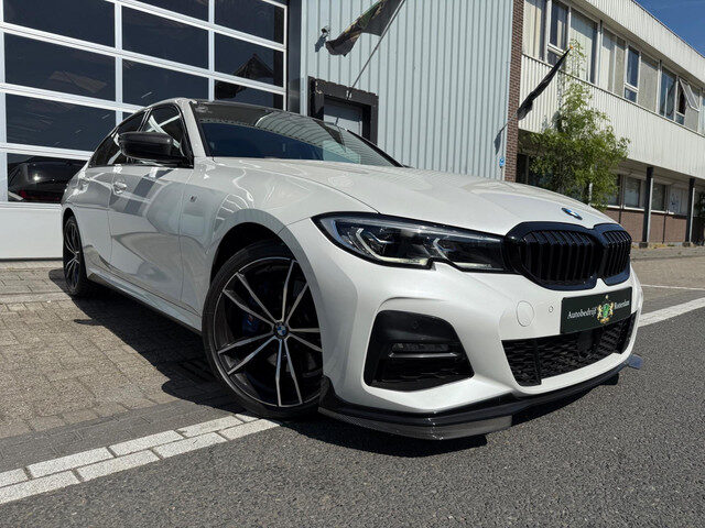 BMW 3 Serie 330e High Executive M Performance CARBON/LASER