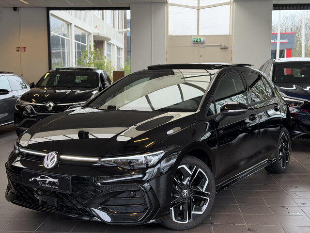 Volkswagen Golf 1.5 R Line