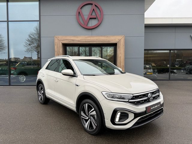 Volkswagen T-Roc 1.5 TSI 150pk DSG R-Line | Camera | Keyless | Elek. Achterklep | Dode hoek | Rijkla