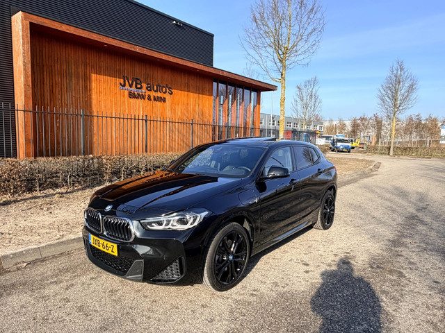 BMW X2 XDrive25e, M- sport, panorama, H&K, 360