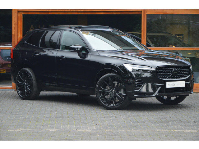 Volvo XC60 T6 Hybrid AWD Black Edition | Panoramadak | Pilot-assist | Stoel + Stuur Verwarmd | Camer
