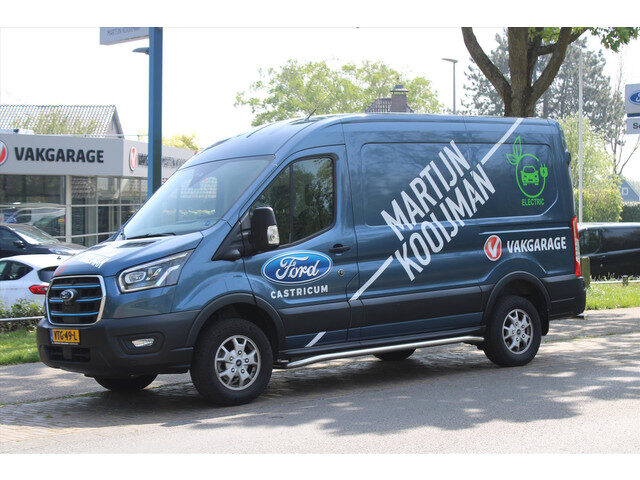 Ford E-Transit E-TRANSIT GB 350 L2H2 68kWh 184pk RWD Trend (Demo)