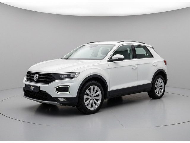 Volkswagen T-Roc 1.0 TSI Style * Navigatie * Stuurverwarming * Trekhaak * Full Led *
