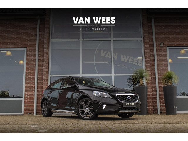 Volvo V40 Cross Country 1.6 T4 Momentum | Automaat | 2e eigenaar | 180 pk | 18 inch | Xenon | Navi |