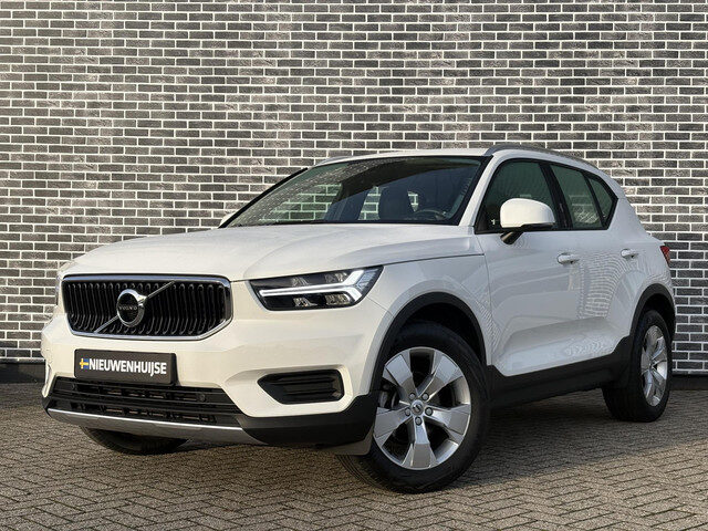 Volvo XC40 1.5 T2 Momentum