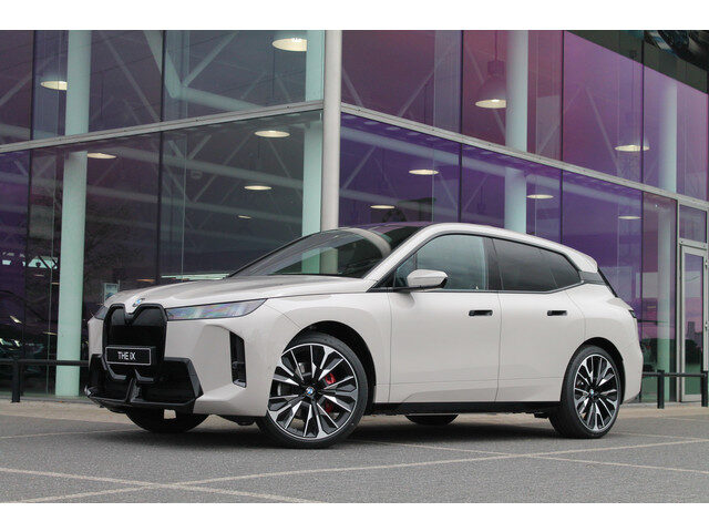BMW iX xDrive60 M Sport