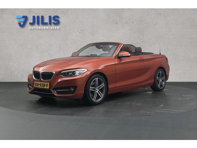 BMW 2 Serie Cabrio 220i Sport | Leder | Stoelverwarming | LED | Parkeersensoren | Cruise control