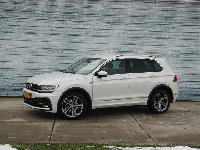 Volkswagen Tiguan 1.5 TSI ACT Business R-Line Carplay Navi
