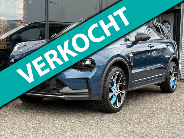 Lynk&Co 01 1.5 PANO/360 CAM/INFINITY SOUND/ TREKHAAK