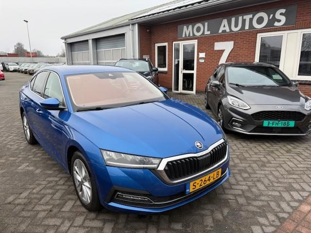 Škoda Octavia 1.0 e-TSI Business Edition Plus