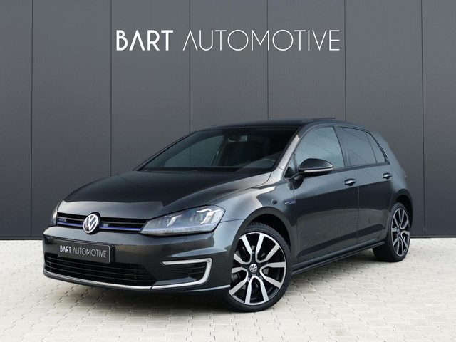 Volkswagen Golf 1.4 TSI GTE 204PK|Pano|Cruise|Org NL|Trekhaak