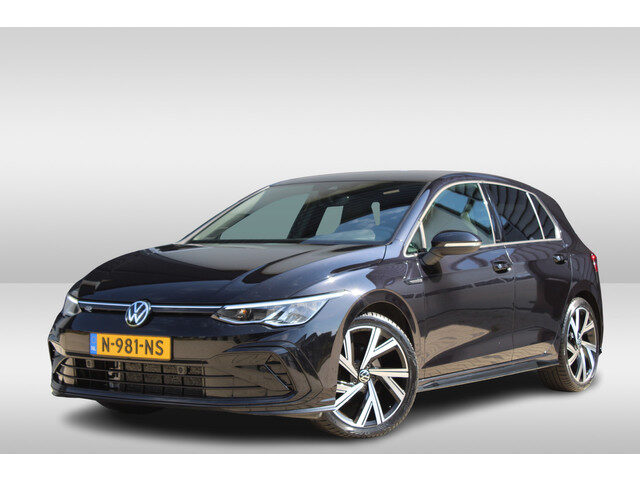 Volkswagen Golf 1.5 eTSI 150Pk R-Line Business | Automaat | Stoel/Stuurverwarming | Rijklaar | 100%
