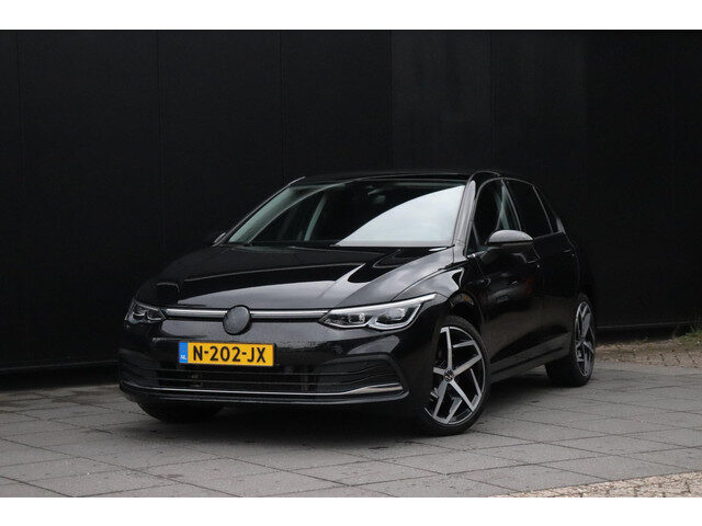 Volkswagen Golf 1.5 TSI Style | MEMORY | PANODAK | HEAD-UP |