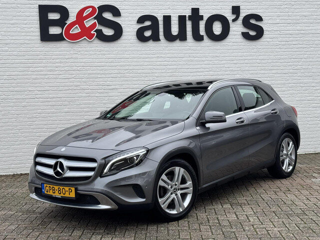 Mercedes-Benz GLA 200 Edition Trekhaak Panorama dak Automaat Cruise Clima Led verlichting