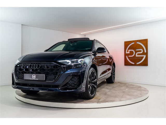 Audi Q8 60 TFSI E Quattro S-Edition Competition 490PK FACELIFT | 2025 DIRECT LEVERBAAR | 5 Jaar Gara