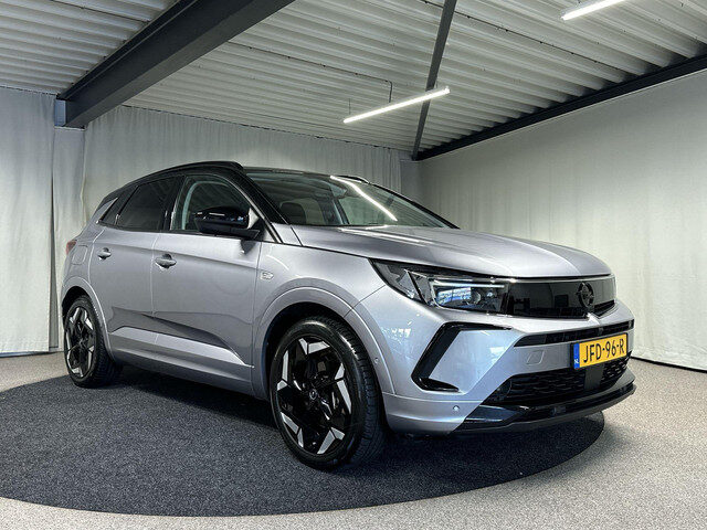 Opel Grandland 1.6 Turbo Plug-In Hybrid 4x4 GSe