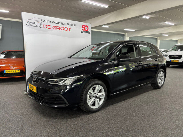 Volkswagen Golf 1.0 TSI Life / NL-auto, Cruise control, Navi, Carplay