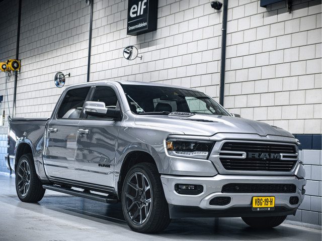 Dodge Ram 1500 Sport Night | Panoramadak | 5.7L HEMI V8 4x4 Crew Cab