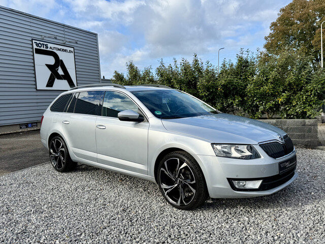 Škoda Octavia Combi TSI 6-Bak Ambition Navi|Cruis|PDC|Media Zilver