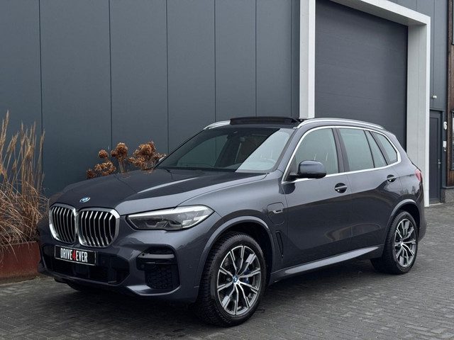 BMW X5 xDrive45e M PACK PANO NAVI CAMERA LED LEDER SPORTVELGEN