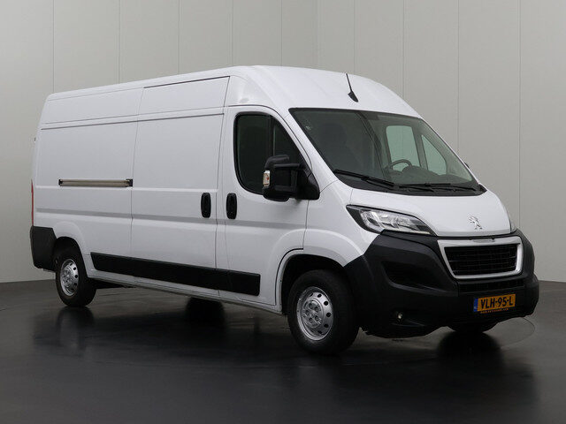 Peugeot Boxer 2.2BlueHDi 120PK L3H2 Premium