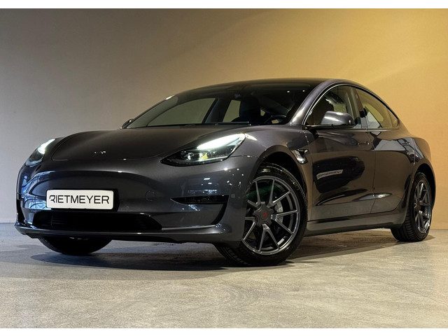 Tesla Model 3 Standard RWD Plus 60 kWh