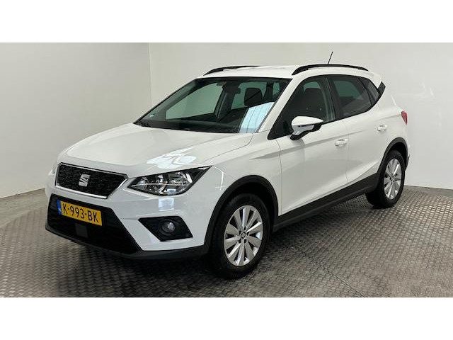 Seat Arona 1.0 TSI Style Business Intense parkeersensoren navigatie cruisecontrole carplay camera an