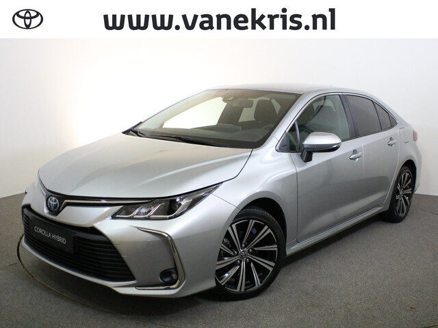 Toyota Corolla Sedan 1.8 Hybrid Dynamic, Cloud Navigatie, Stoelverwarming, Keyless Entry, Privacy Gl