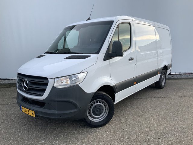 Mercedes-Benz Sprinter 317 1.9 CDI L2H1 Automaat Airco Cruise Navi Camera 2 Zits Trekhaak 3500 kg