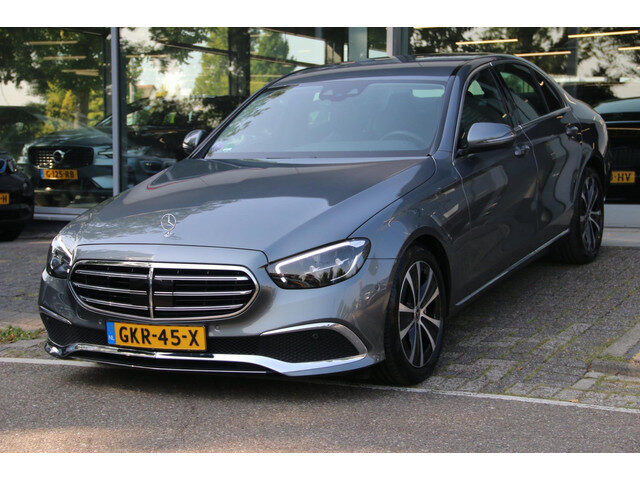 Mercedes-Benz E-Klasse Sedan 220 d Luxury Line NIEUWSTAAT 2023!