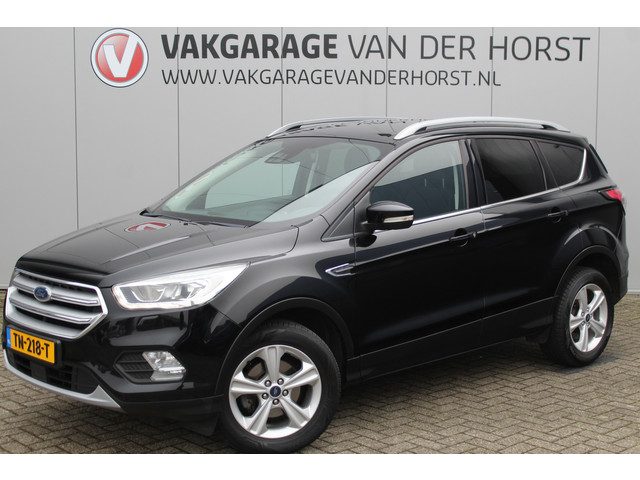 Ford Kuga 1.5-150pk EcoBoost Titanium.
