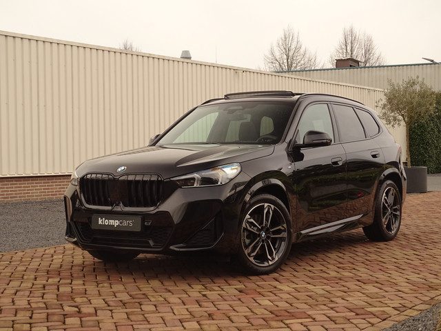 BMW X1 xDrive23i | M-Sport | Harman/Kardon | Panoramadak | Head-up | Full Options!