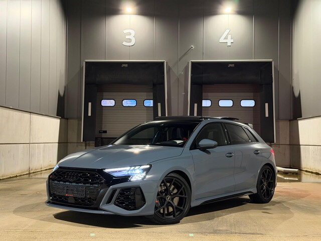 Audi RS3 A3 Sportback 2.5 TFSI QUATTRO