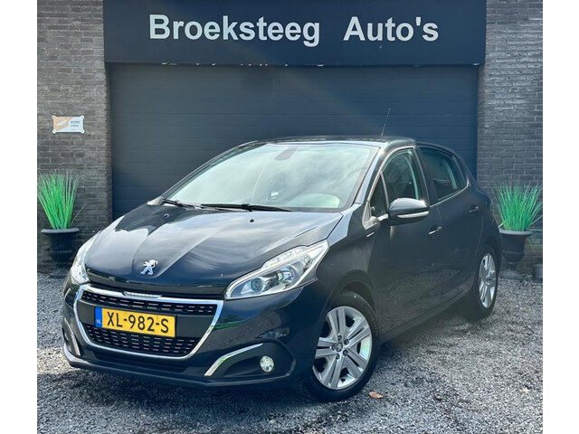 Peugeot 208 1.2 PureTech Signature Netteauto/Weinigkm/Navigatie/Boekjescompleet