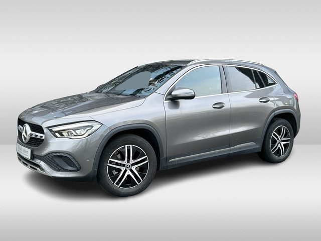 Mercedes-Benz GLA 250e Luxury Plugin Hybride 250e Luxury // Trekhaak // Carplay // Camera // Sfeerve