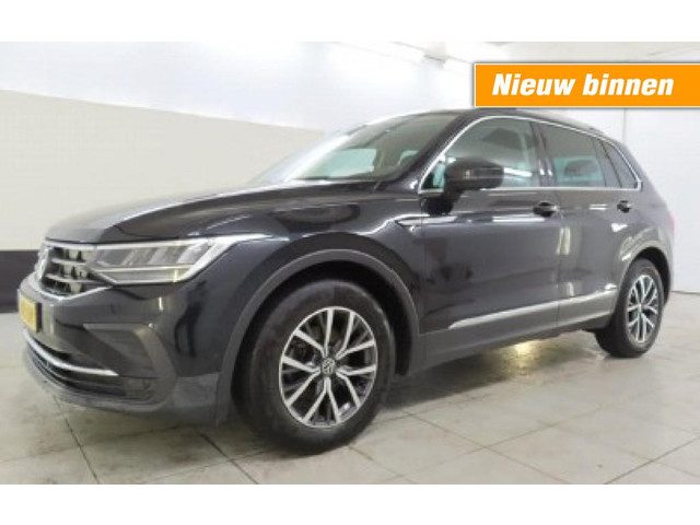 Volkswagen Tiguan 1.5 TSI Life Business, PDC, Lichtm