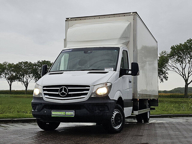 Mercedes-Benz Sprinter 516
