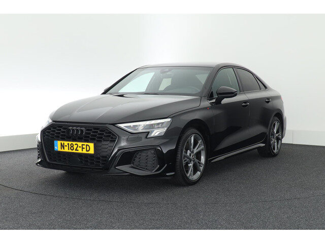 Audi A3 Limousine 35 TFSI 150pk S-Tronic 2x S-Line