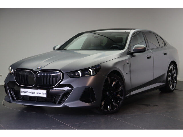 BMW 5 Serie 550e xDrive M Sport Automaat