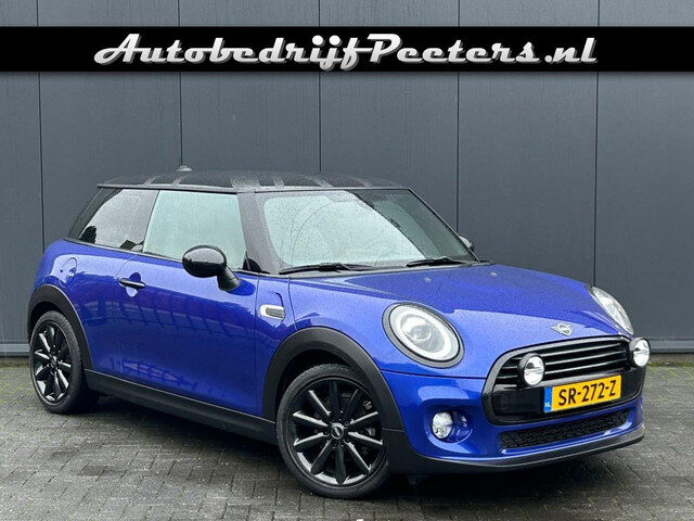 MINI Cooper 1.5 Sportstoelen Leder Navigatie LED Cruise Zwart optiek NL-auto