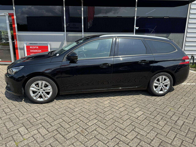 Peugeot 308 SW 1.2 PureTech Blue Lease Executive