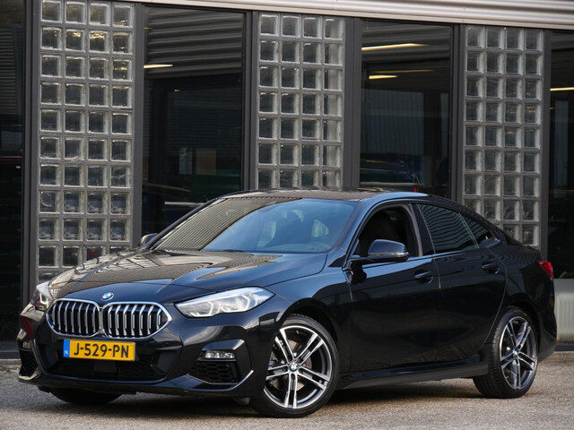 BMW 2 Serie GRAN COUPE 218i M-SPORT/ PANORAMADAK/ SCHAALSTOELEN/