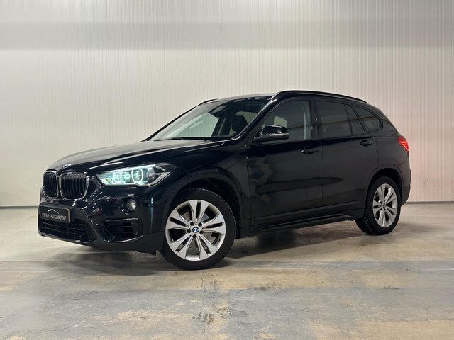 BMW X1 SDrive18i Executive | NAP | TREKHAAK | SHADOW LINE | CRUISE CONTROL