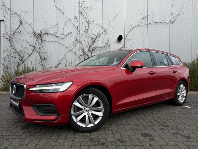 Volvo V60 2.0 B3 Momentum Business