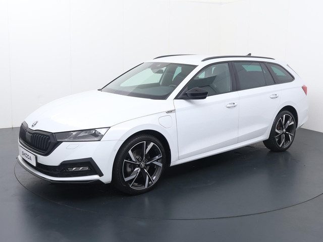 Škoda Octavia Combi 1.4 TSI iV PHEV Sportline Business